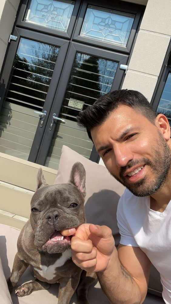 sergio aguero and dog